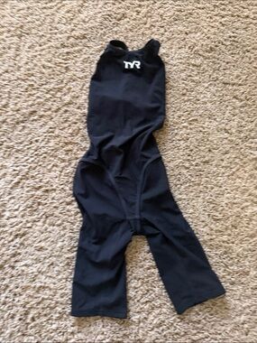 TYR Black Thresher 12 and under Tech Suit